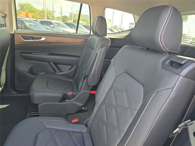 New 2026 Volkswagen Atlas SE FWD image 14