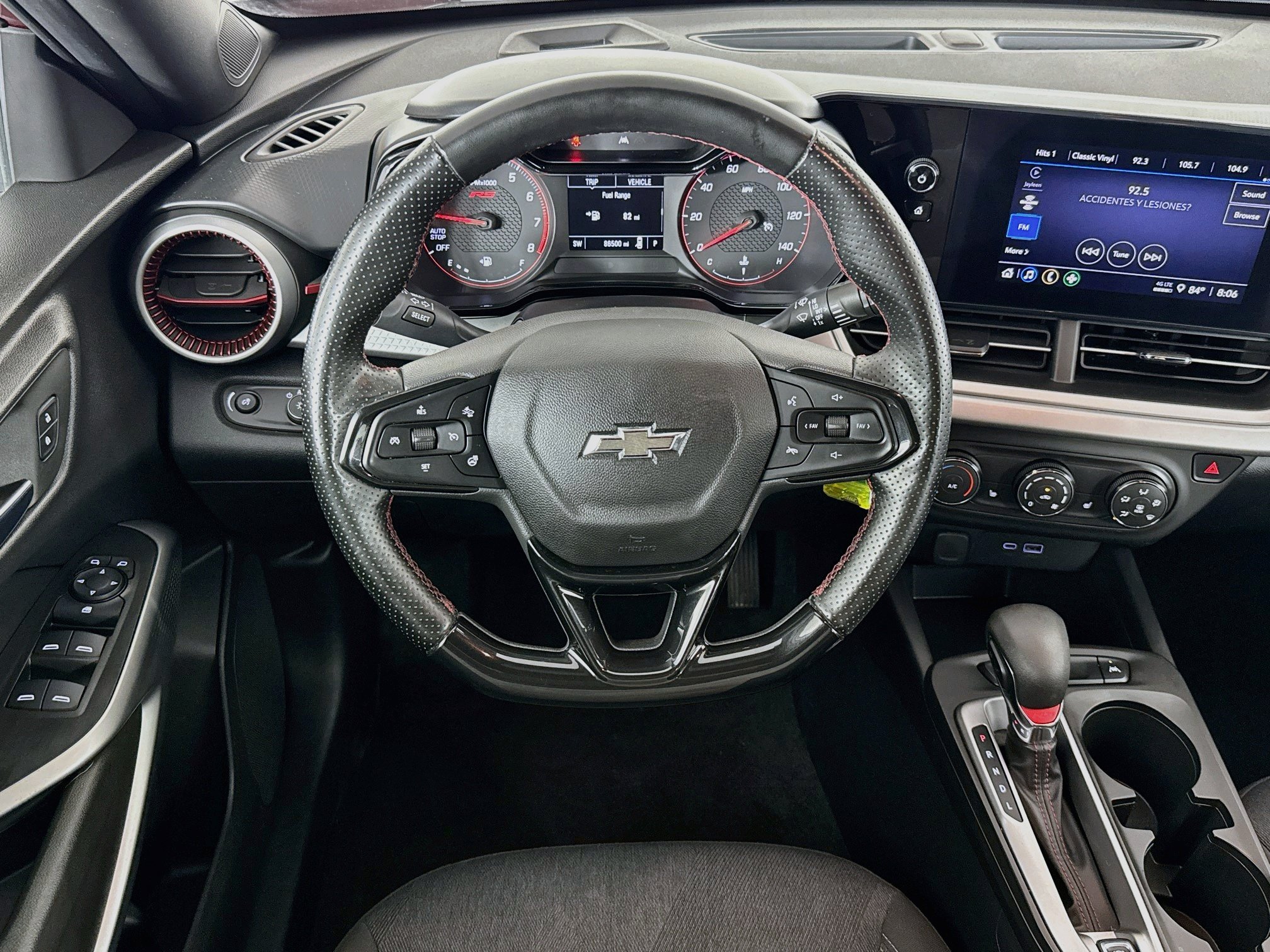 Used 2024 Chevrolet Trax RS FWD image 15