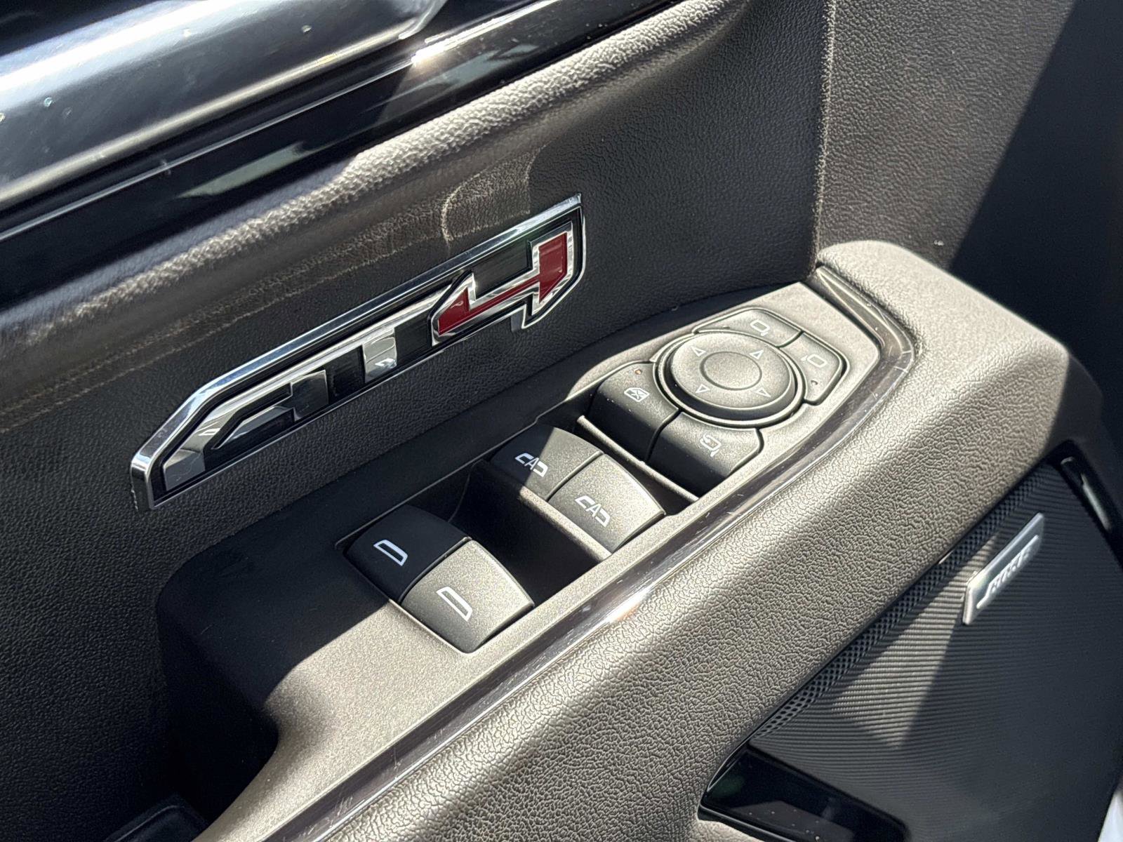 Used 2022 GMC Sierra 1500 AT4 w/ AT4 Premium Package image 15