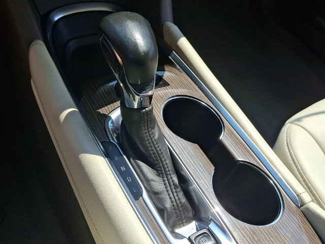 Used 2023 Chevrolet Malibu LT FWD image 14