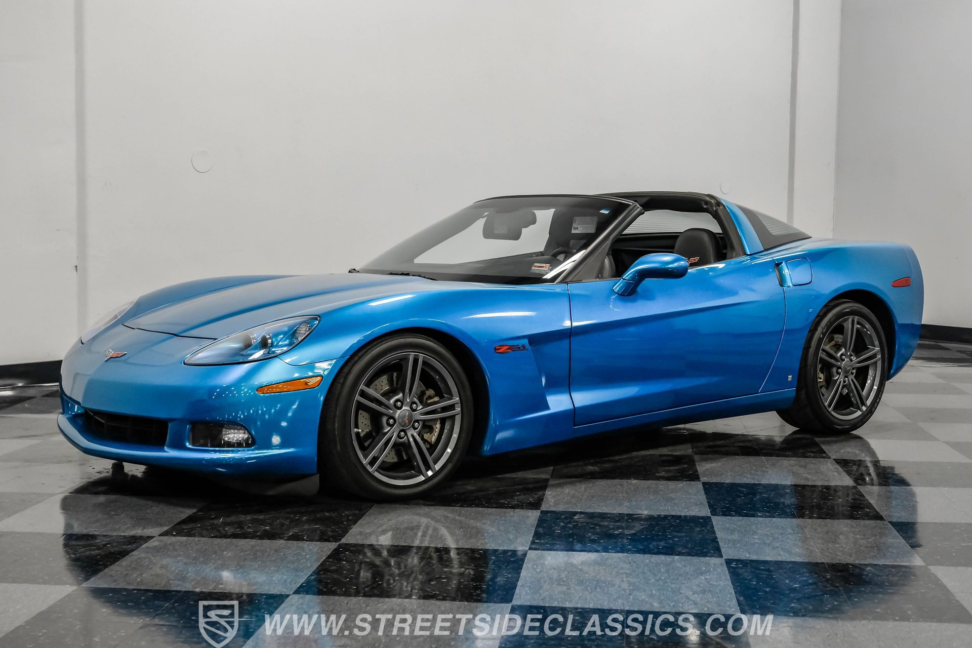 Used 2008 Chevrolet Corvette Coupe w/ Z51 Performance Package image 6