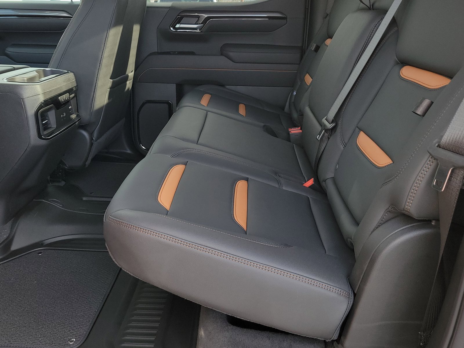 New 2026 GMC Sierra 1500 AT4 w/ AT4 Premium Package image 7