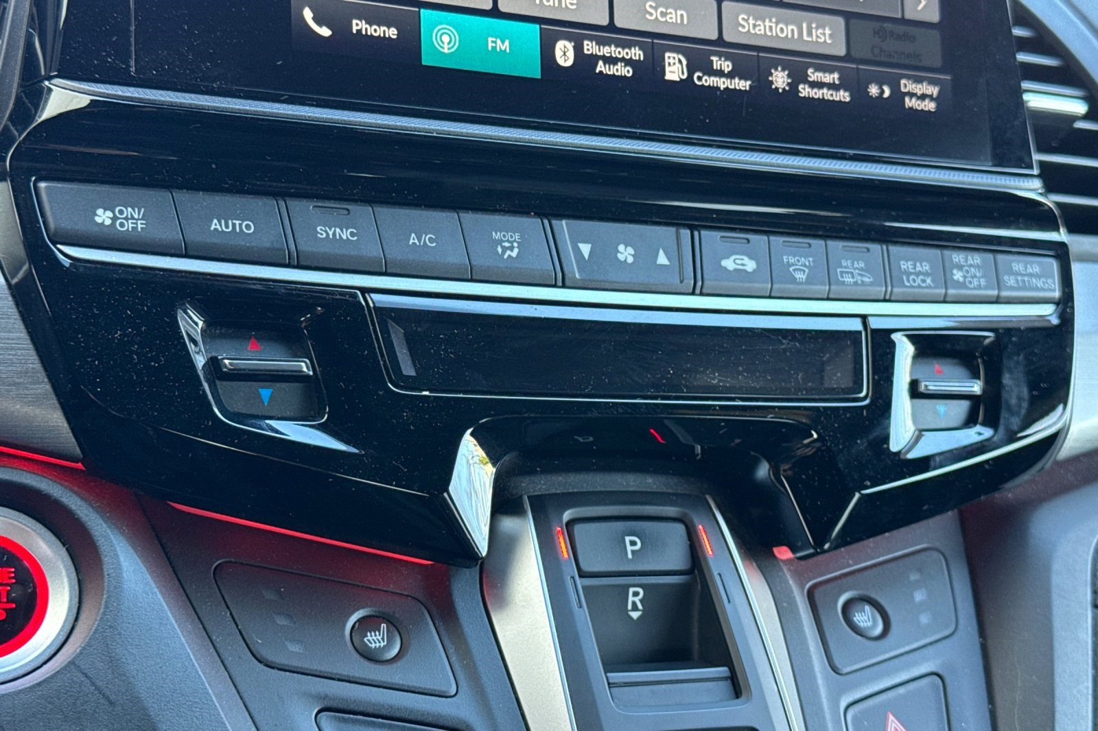 Used 2025 Honda Odyssey Sport-L image 18