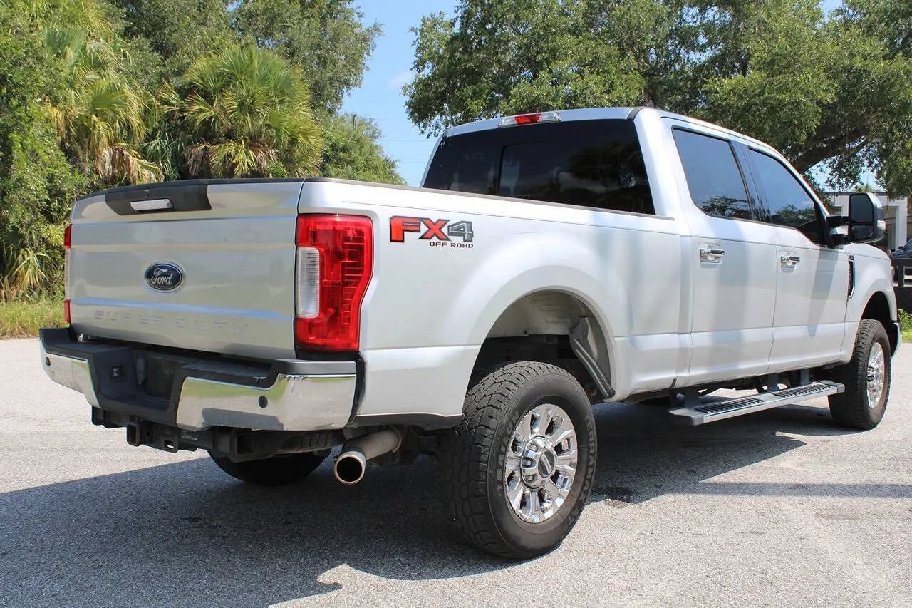Used 2018 Ford F250 XLT w/ XLT Premium Package AWD/4WD image 6