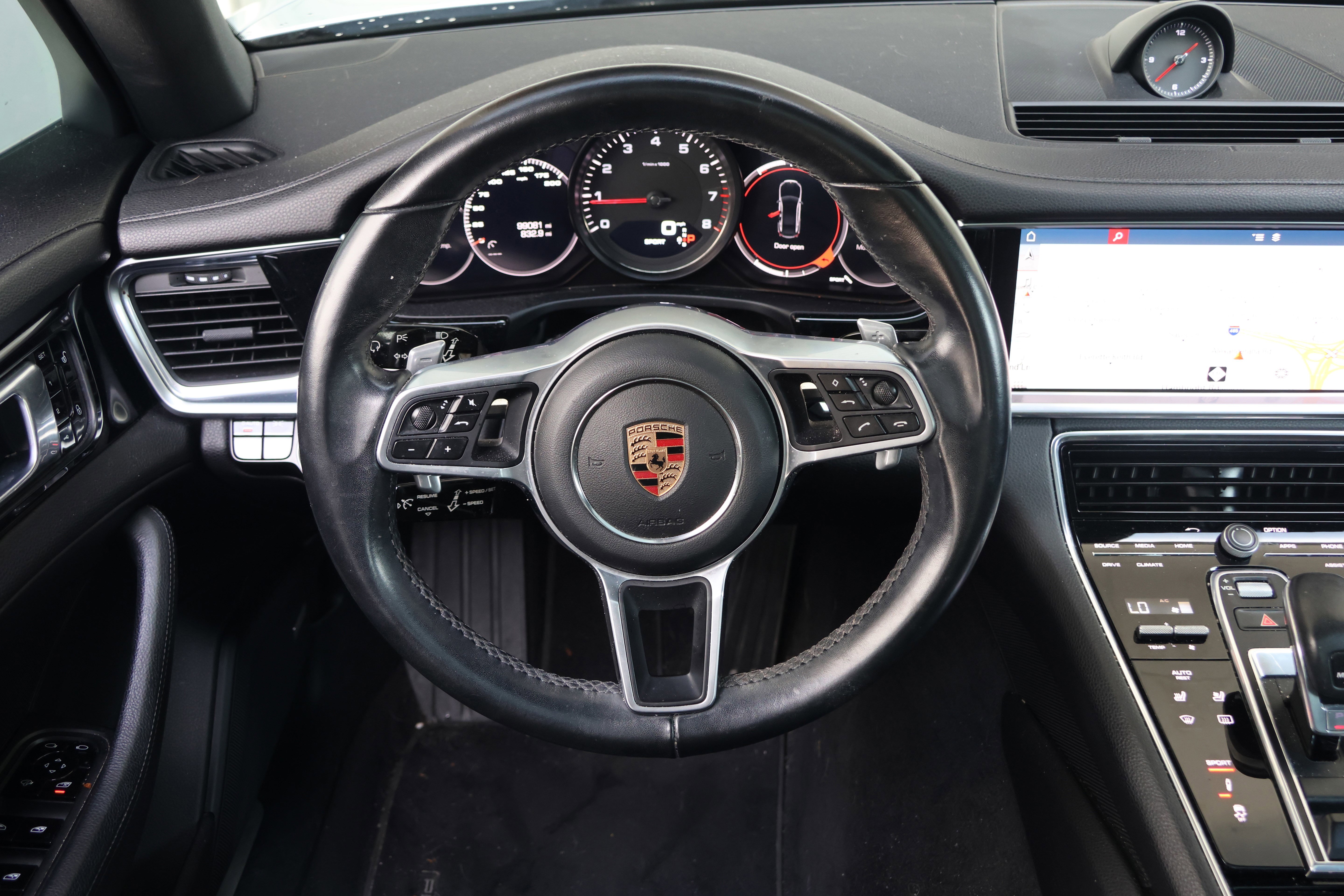 Used 2017 Porsche Panamera 4S image 17
