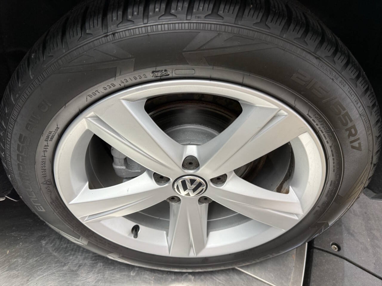 Used 2013 Volkswagen Passat 2.5 SE FWD image 31