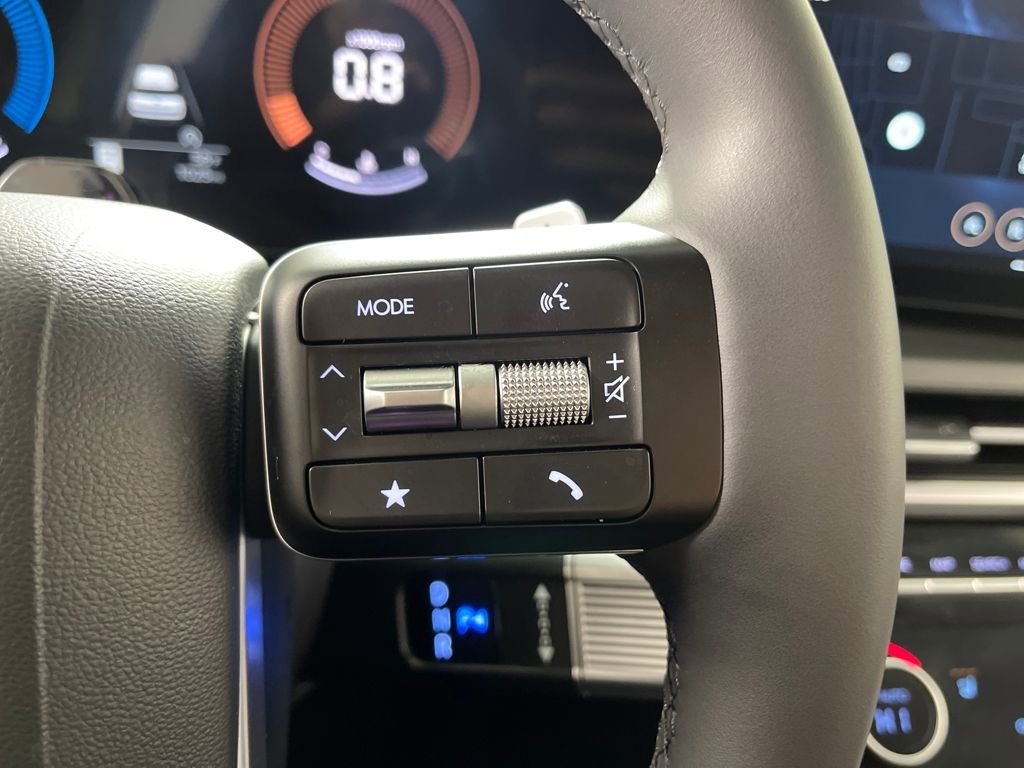 Certified 2025 Hyundai Santa Fe XRT image 28