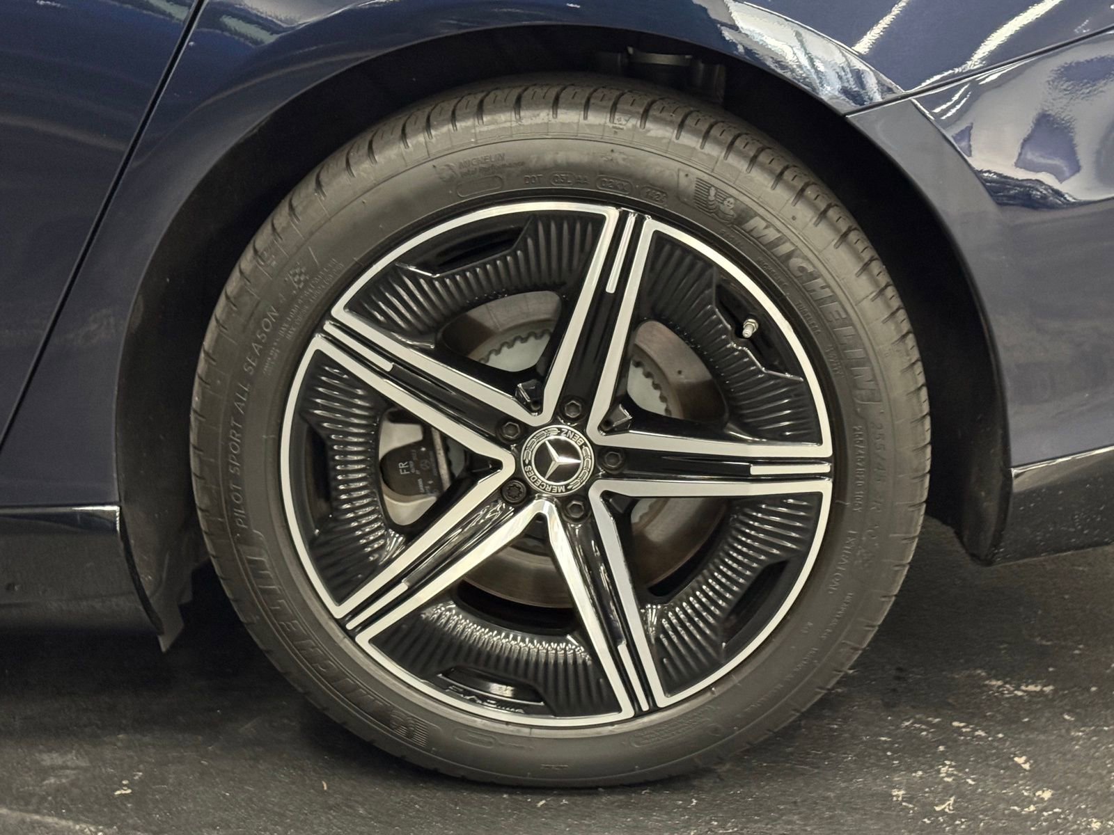 Certified 2023 Mercedes-Benz EQS 580 4MATIC Sedan image 16