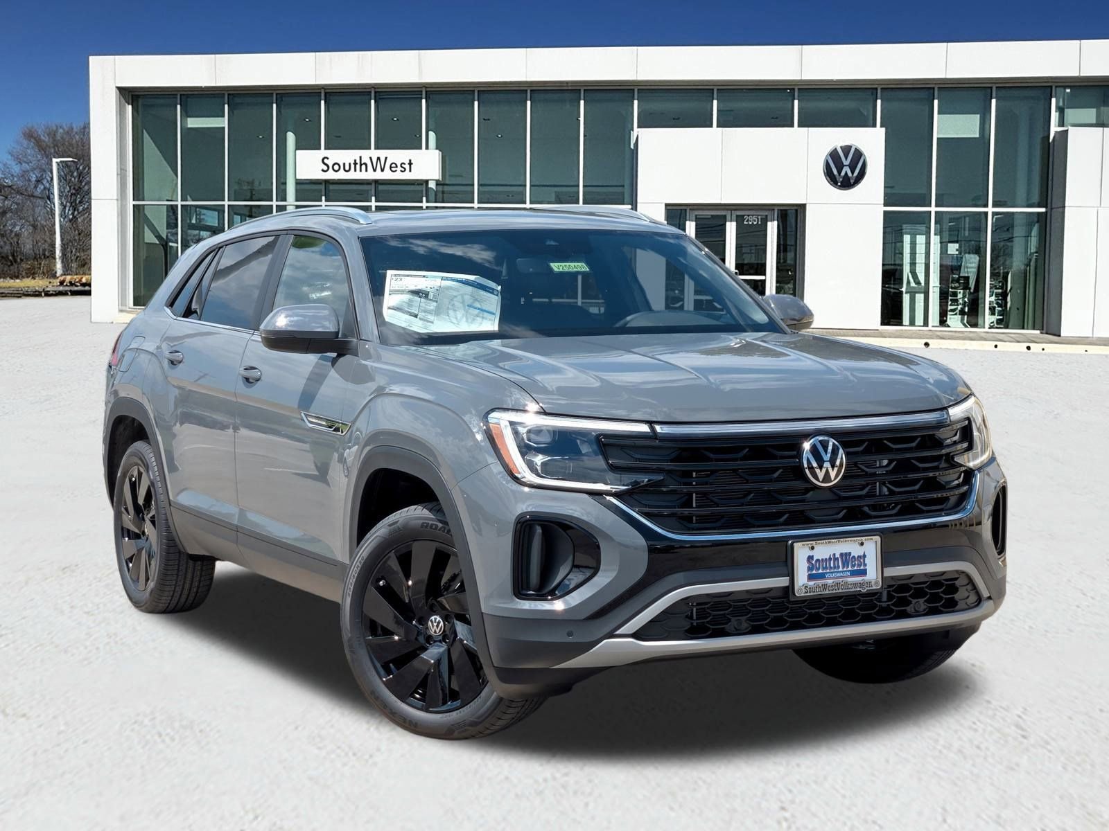 New 2026 Volkswagen Atlas Cross Sport SE image 1
