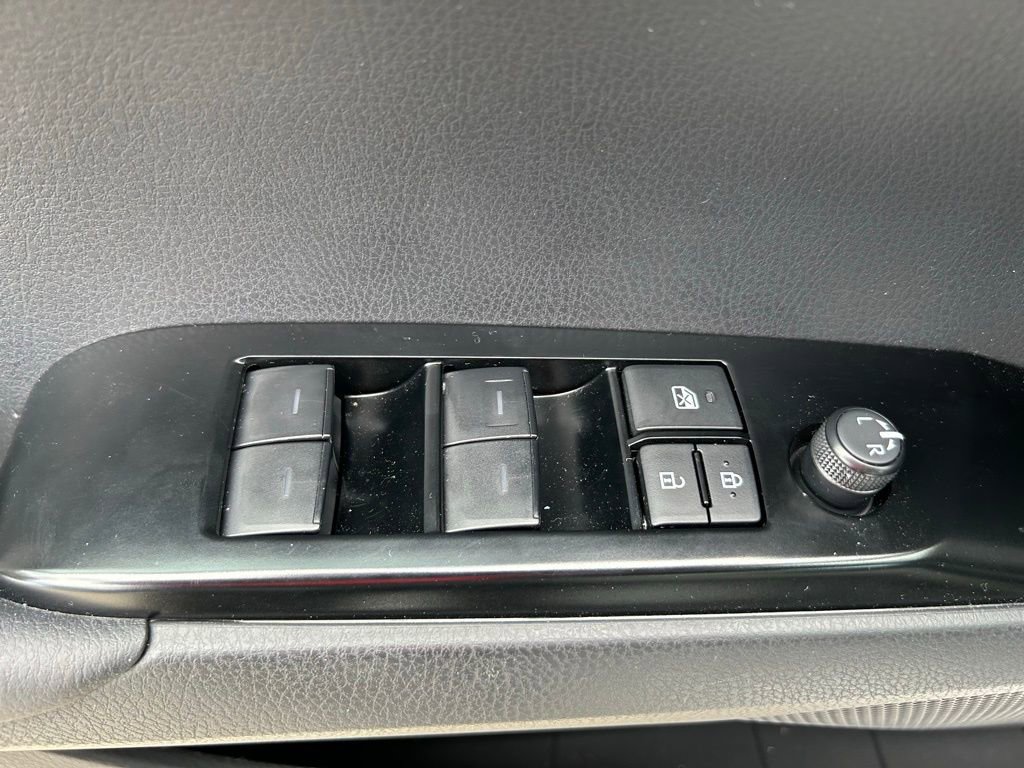 Certified 2025 Toyota Camry SE image 17