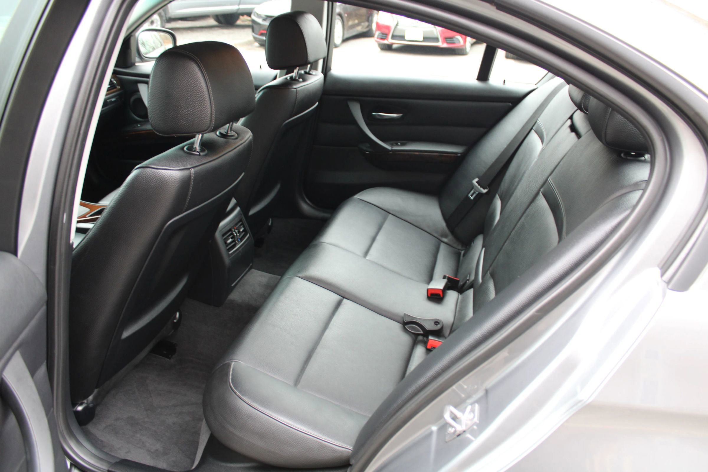 Used 2011 BMW 328i xDrive Sedan w/ Premium Pkg image 20