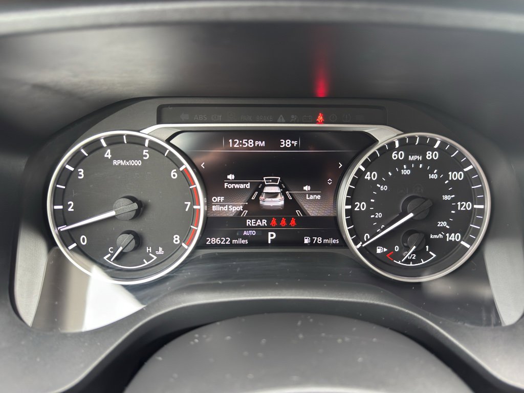 Used 2021 Nissan Rogue SV image 12