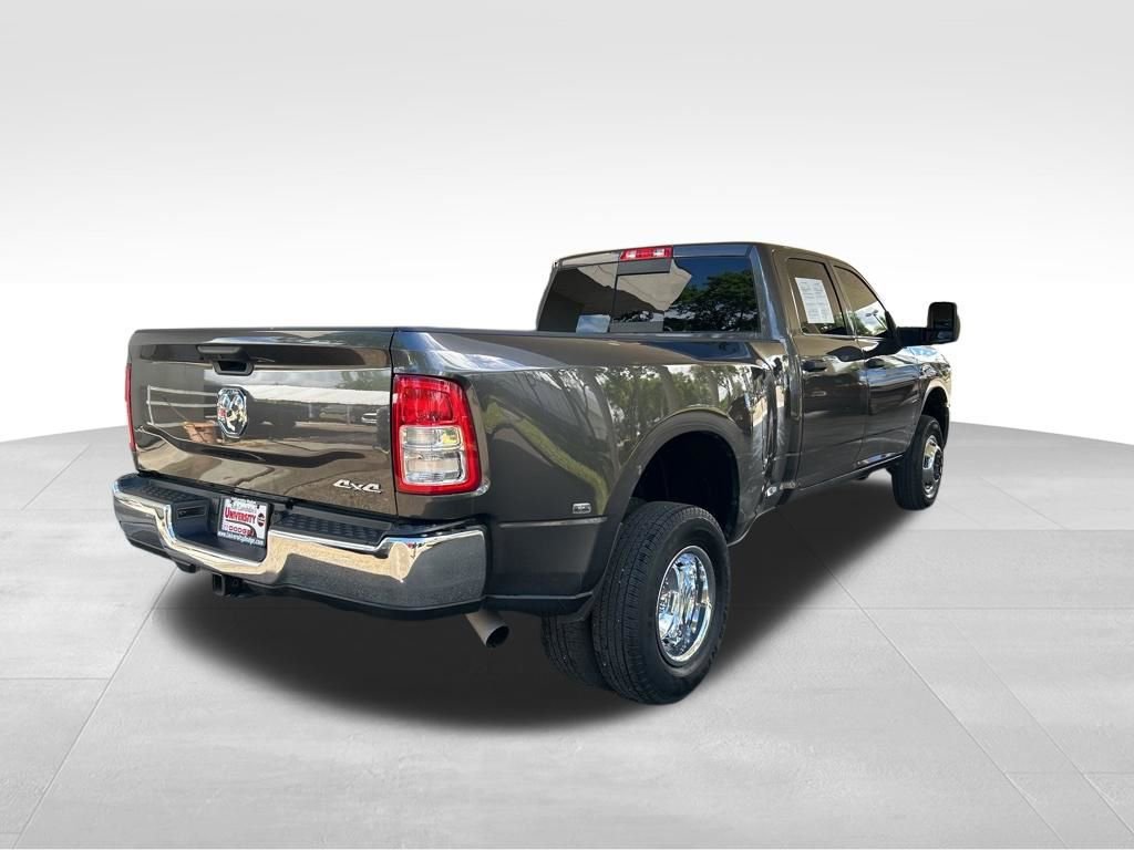 Used 2024 RAM 3500 Tradesman w/ Chrome Appearance Group image 3