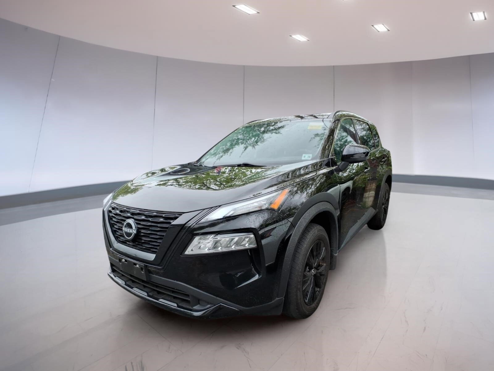 Used 2023 Nissan Rogue SV w/ SV Premium B Package AWD/4WD image 2