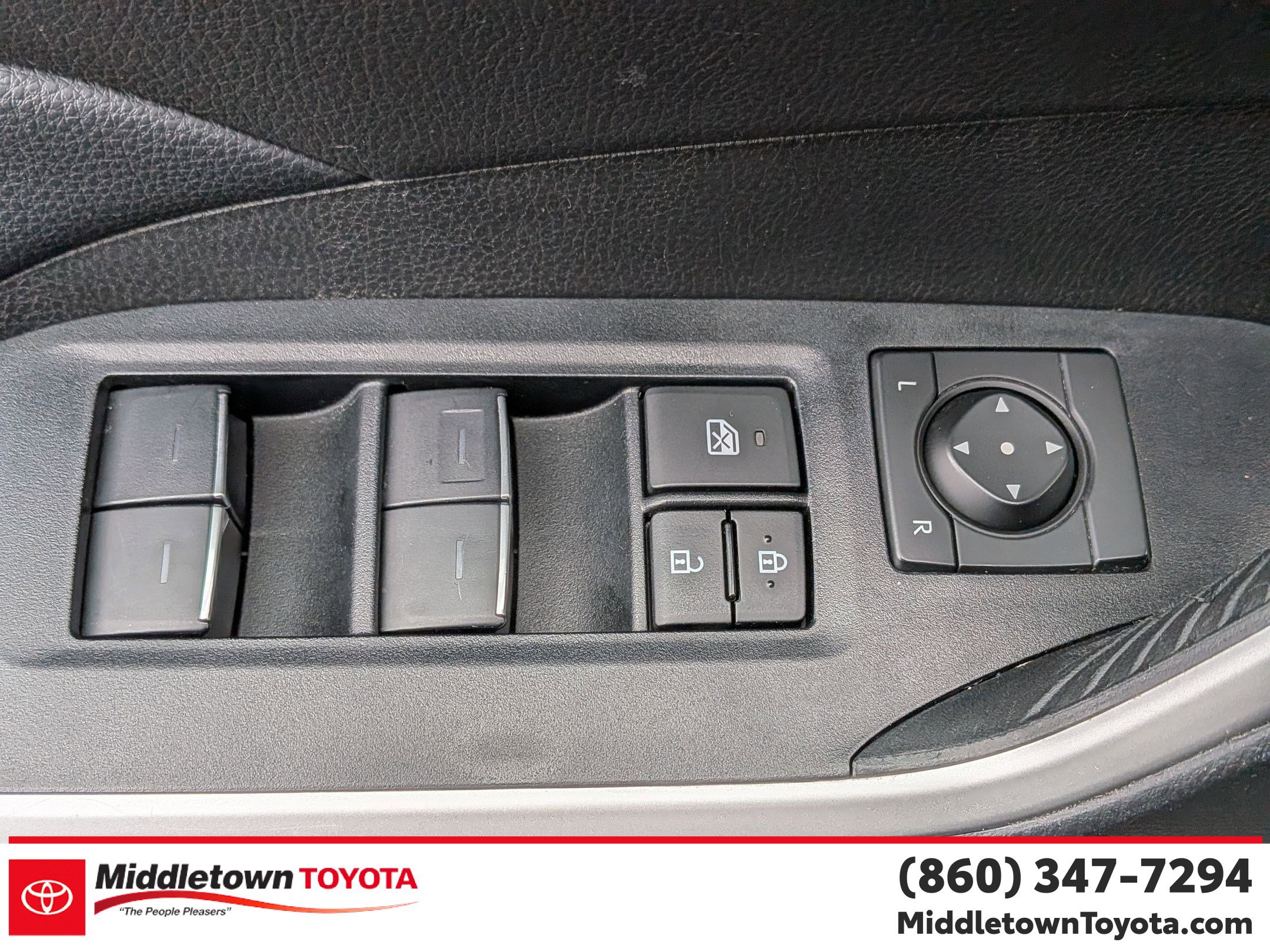 Certified 2025 Toyota RAV4 XLE AWD/4WD image 12
