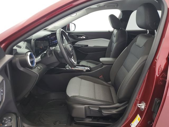 Used 2024 Chevrolet Trax LT w/ Driver Confidence Package image 18