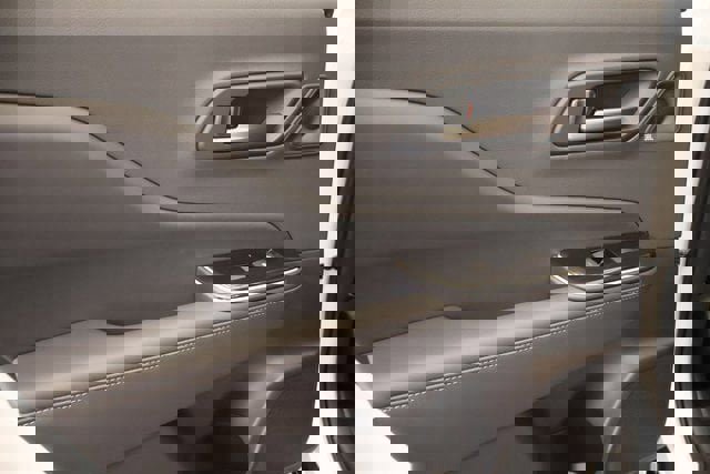 New 2026 Toyota Crown Platinum image 27