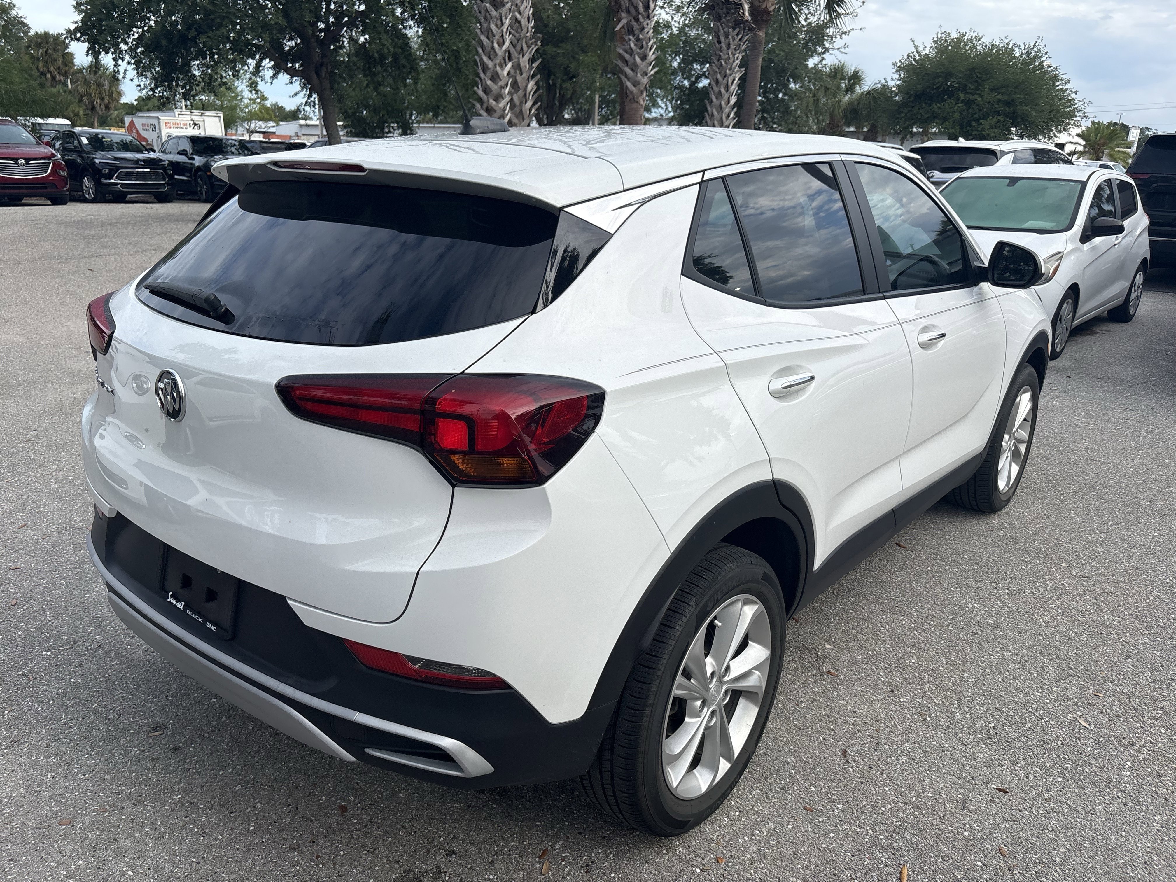 Certified 2023 Buick Encore GX Preferred FWD image 6