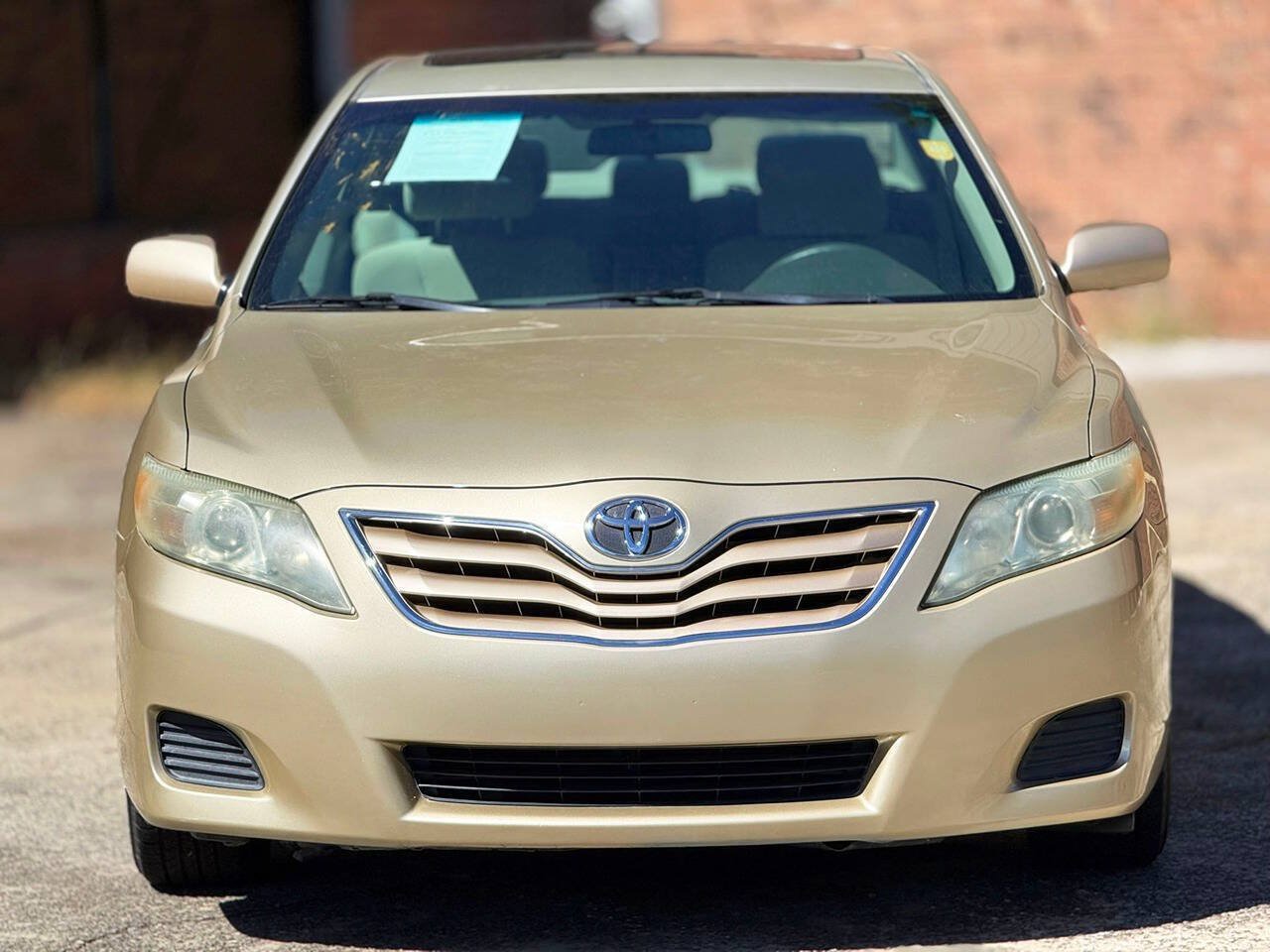 Used 2011 Toyota Camry LE w/ LE Extra-Value Pkg FWD image 3