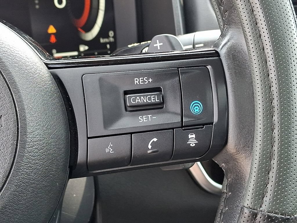 Used 2021 Nissan Rogue Platinum AWD/4WD image 27