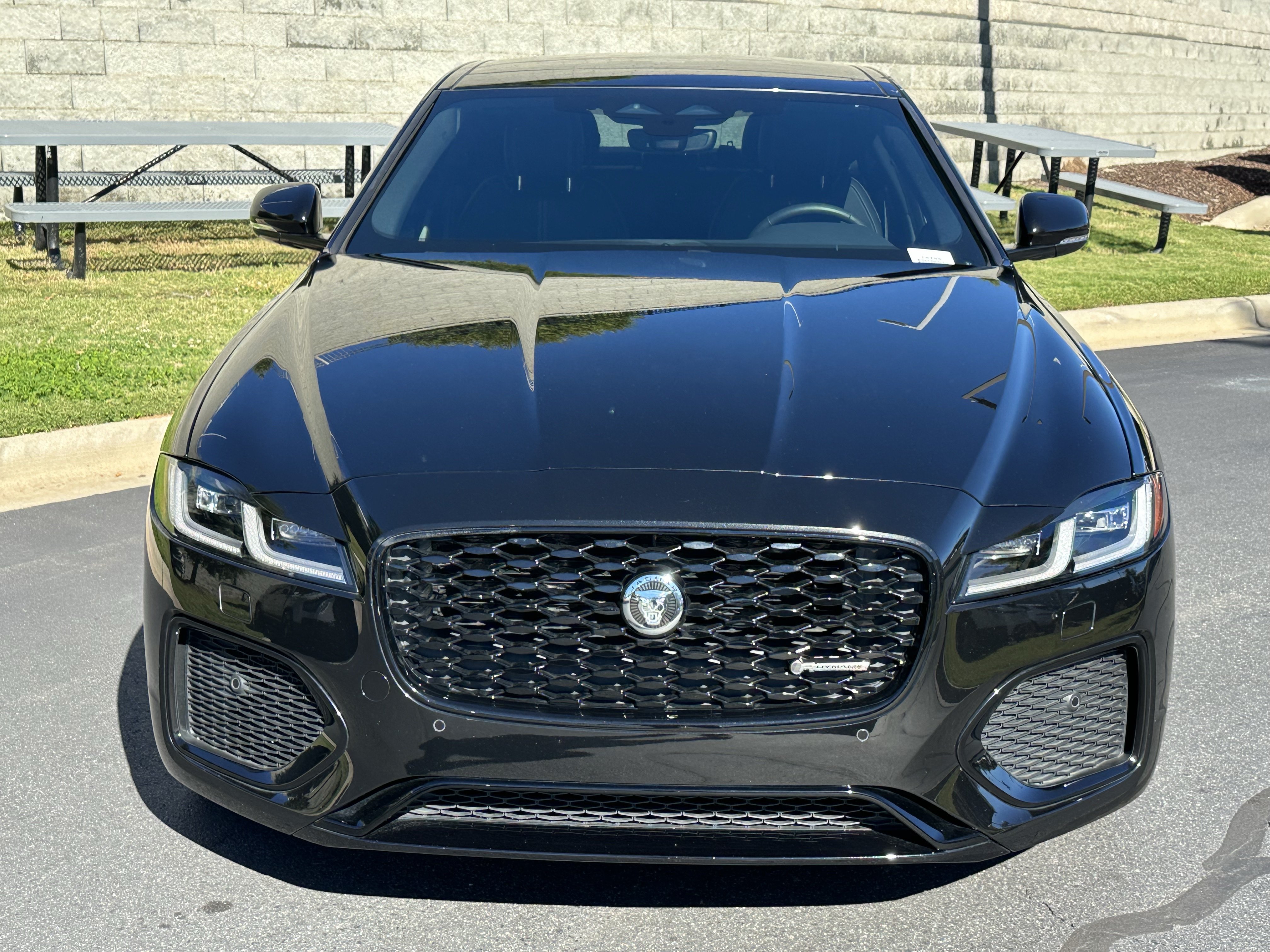 Certified 2024 Jaguar XF R-Dynamic SE AWD/4WD image 9