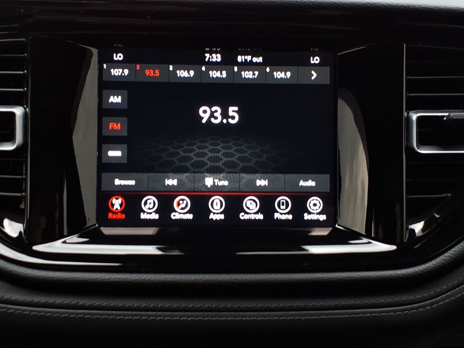 Used 2023 Dodge Durango SXT Launch Edition AWD/4WD image 17