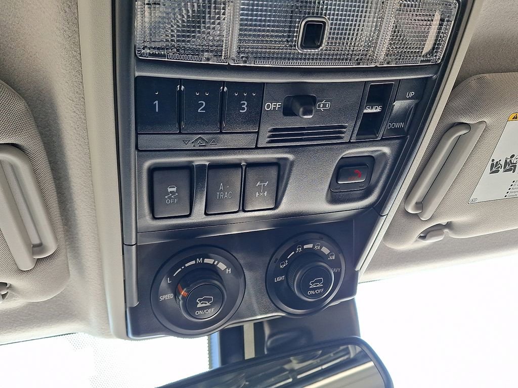 Used 2024 Toyota 4Runner TRD Off-Road Premium w/ Off Road Premium Plus Package AWD/4WD image 27