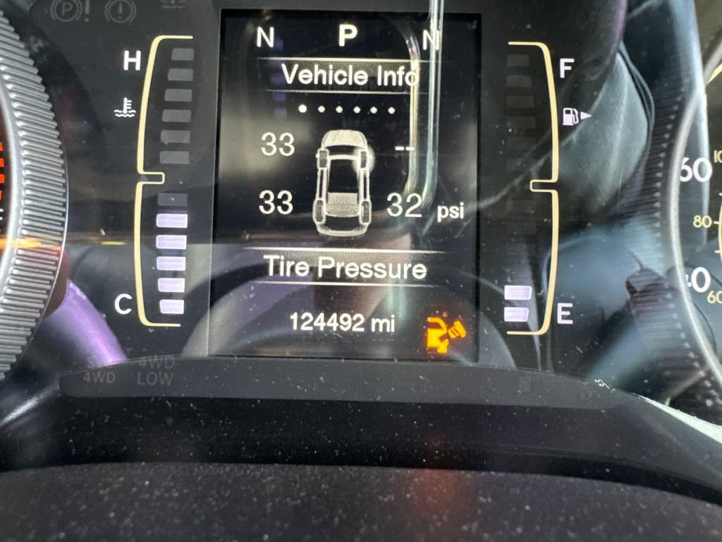 Used 2016 Jeep Cherokee 75th Anniversary FWD image 13