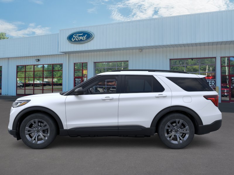 Used 2026 Ford Explorer Active w/ Active Comfort Package AWD/4WD image 3