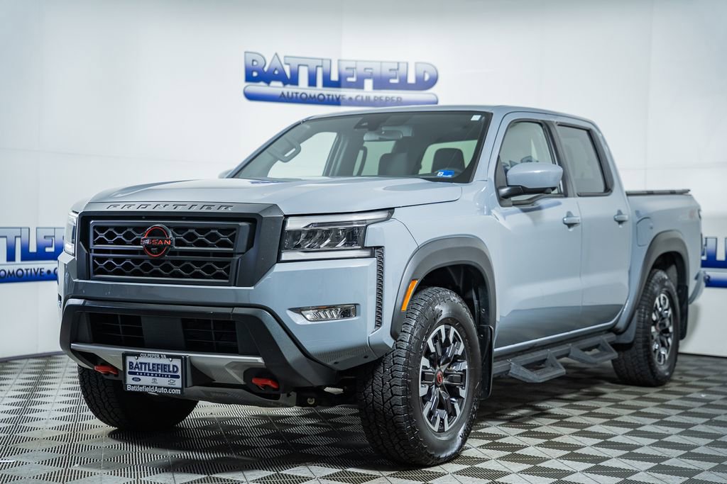 Used 2024 Nissan Frontier PRO-4X w/ Pro Convenience Package image 3