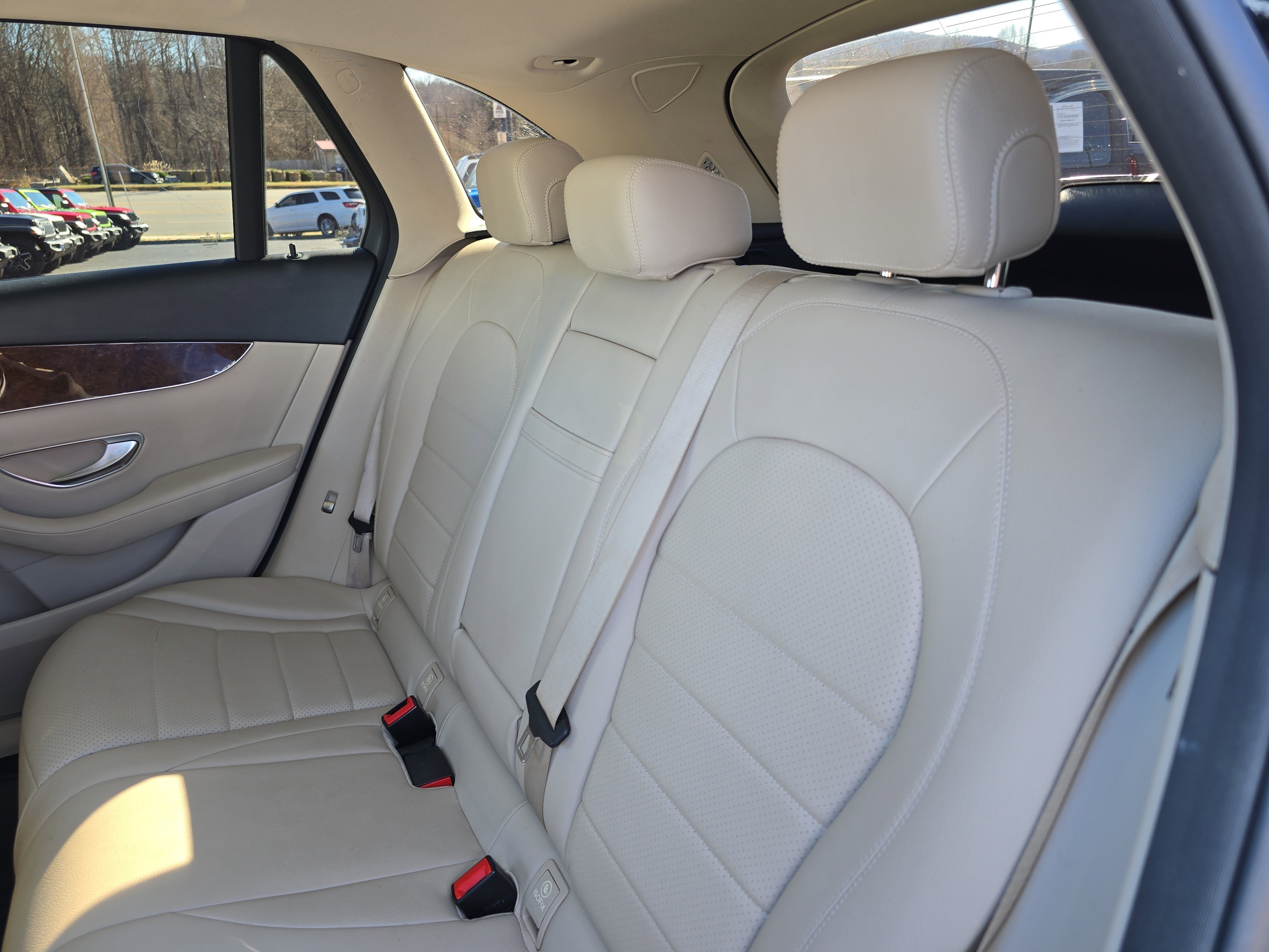 Used 2018 Mercedes-Benz GLC 300 image 16