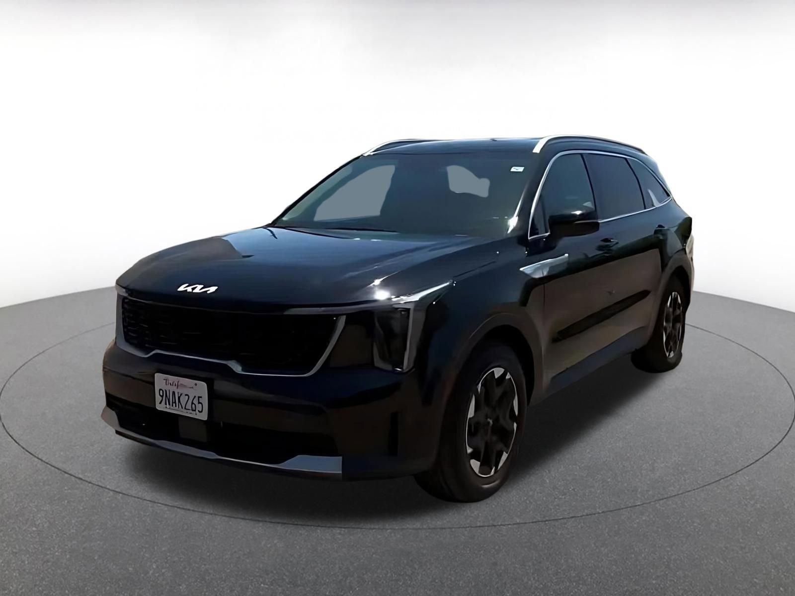 Used 2024 Kia Sorento S FWD image 7
