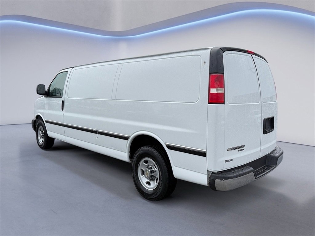 Used 2016 Chevrolet Express 3500 Extended image 5