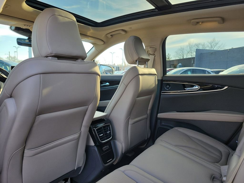 Certified 2023 Lincoln Nautilus Reserve w/ Equipment Group 201A image 15