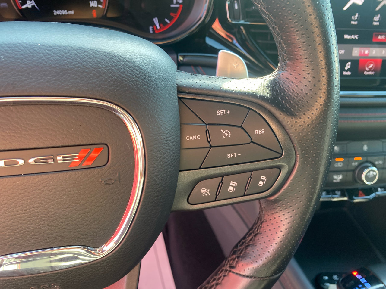 Used 2024 Dodge Durango GT image 18