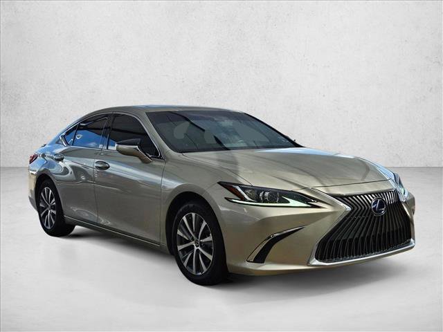 Used 2021 Lexus ES 300h w/ Accessory Package FWD image 3