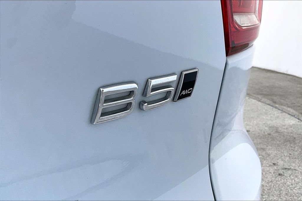 Certified 2024 Volvo XC40 B5 Core w/ Protection Package Premier AWD/4WD image 39