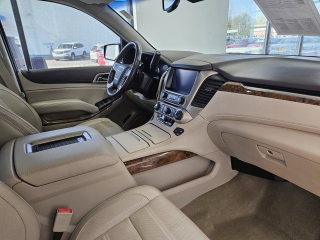 Used 2016 GMC Yukon Denali w/ Open Road Package AWD/4WD image 17