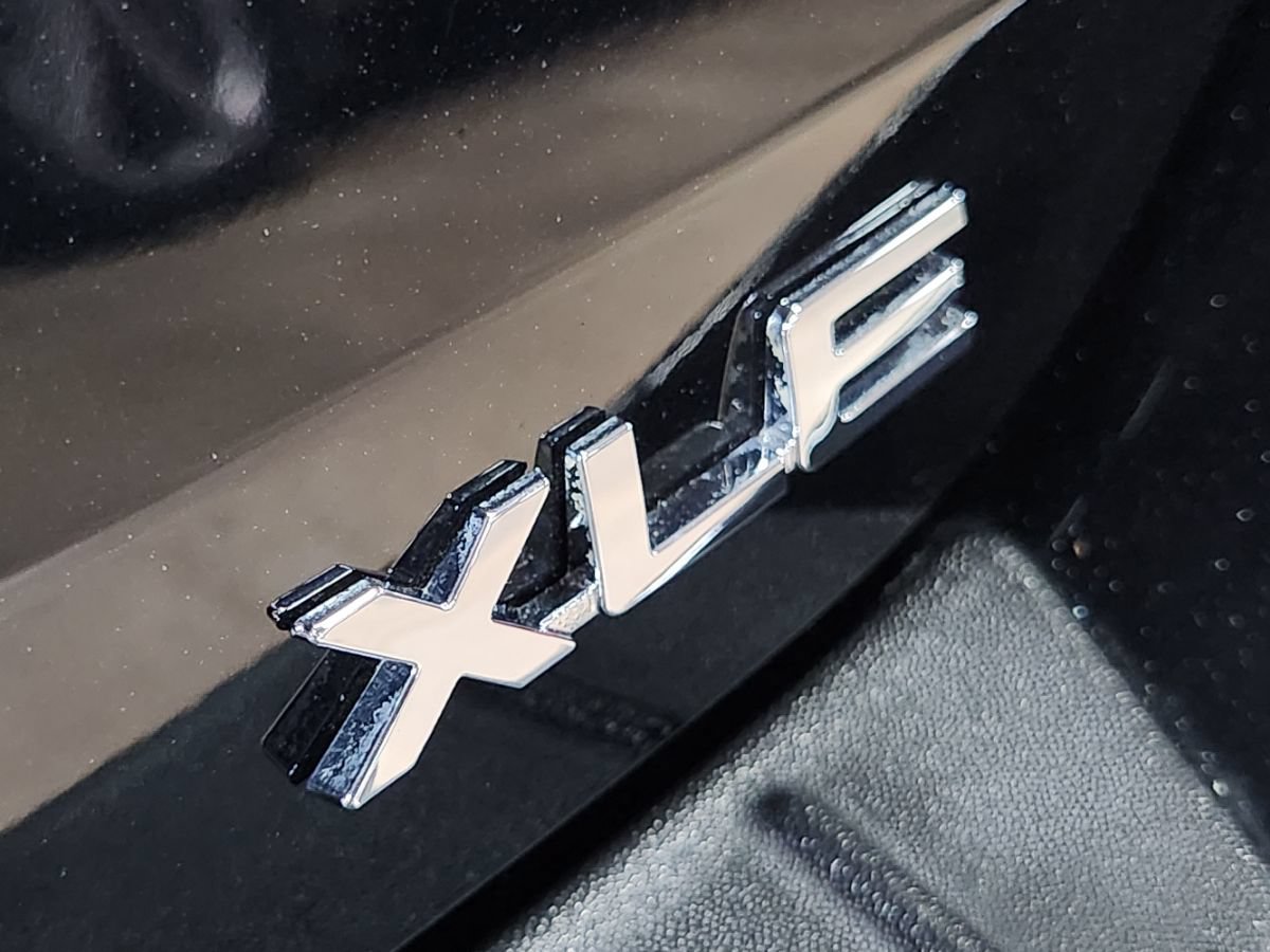 Used 2022 Toyota Highlander XLE FWD image 22
