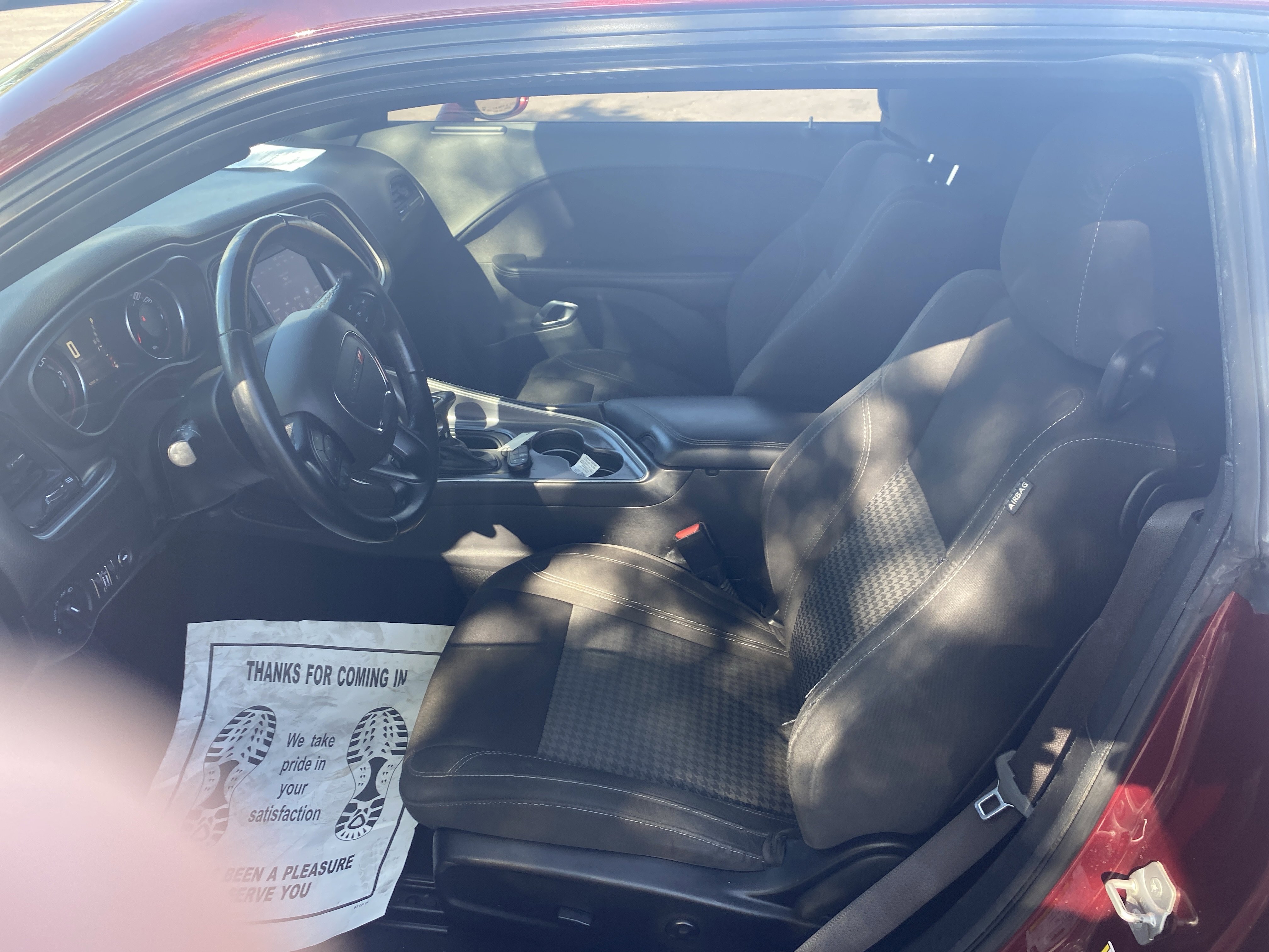 Used 2019 Dodge Challenger SXT image 9