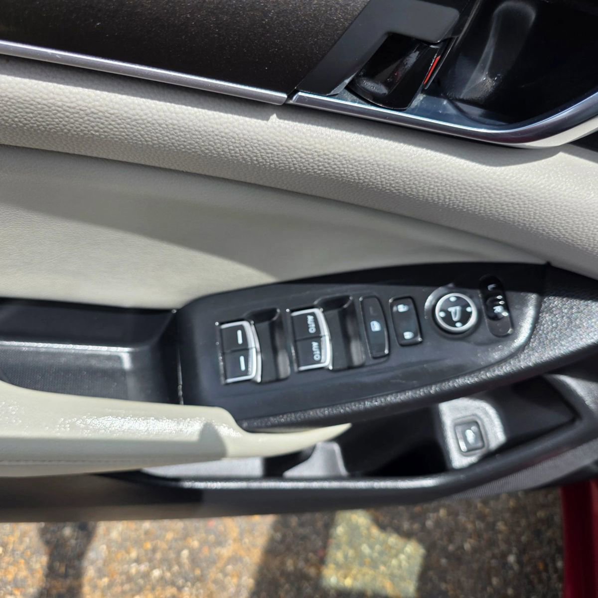 Used 2018 Honda Accord LX image 25