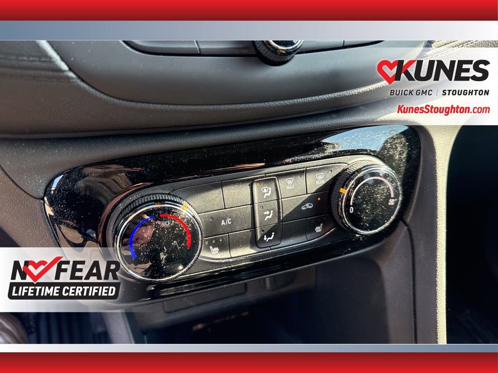 Used 2023 Buick Encore GX Preferred w/ Cold Weather Comfort Package image 33