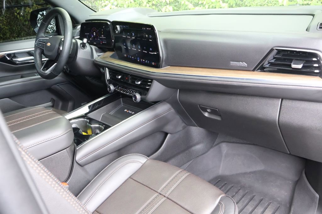 Used 2025 Chevrolet Tahoe High Country w/ Sun And Tow Package AWD/4WD image 43