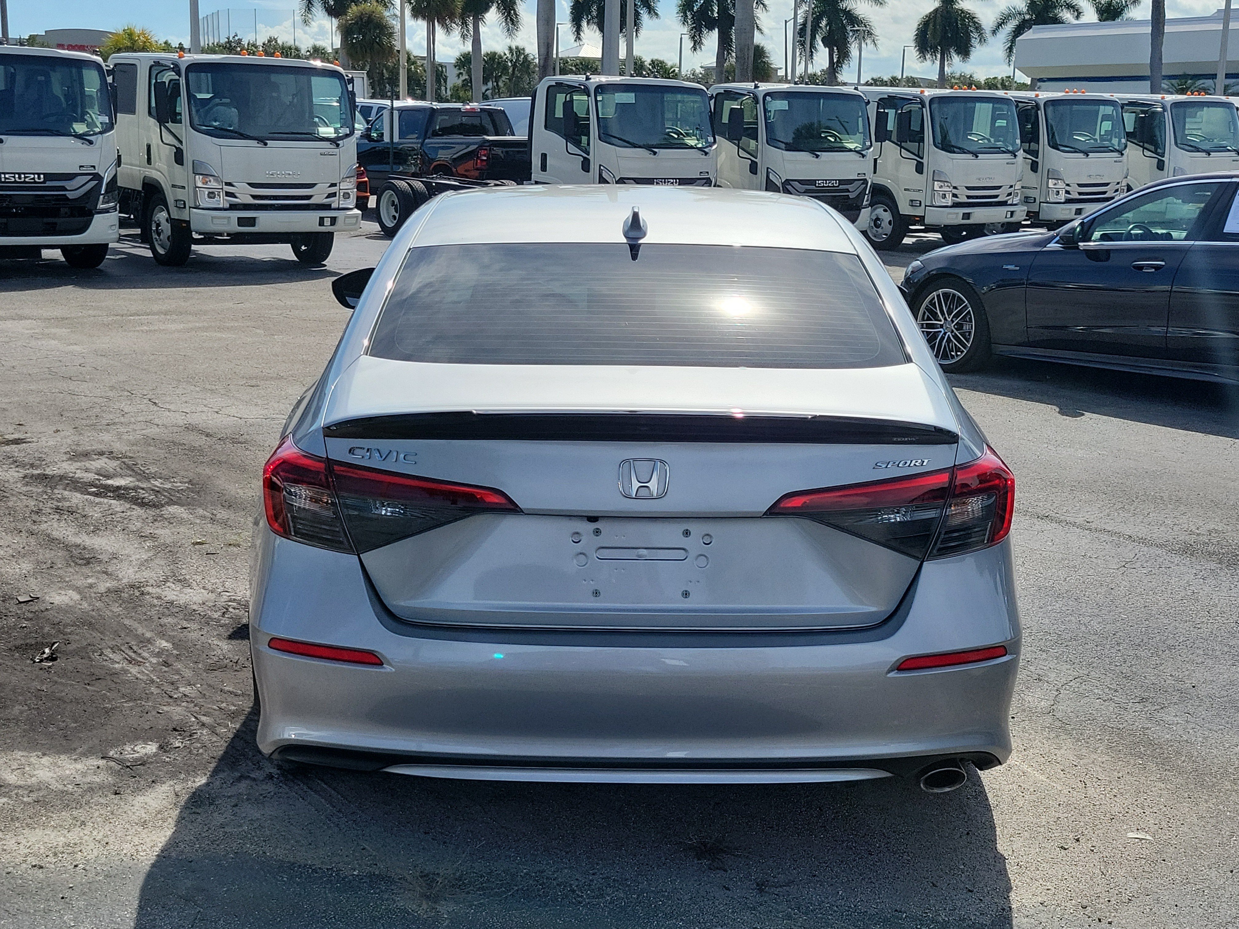 Used 2023 Honda Civic Sport image 4