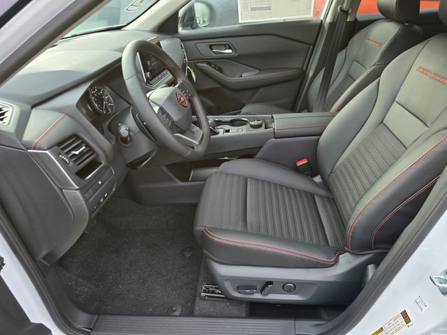 New 2026 Nissan Rogue SV AWD/4WD image 17