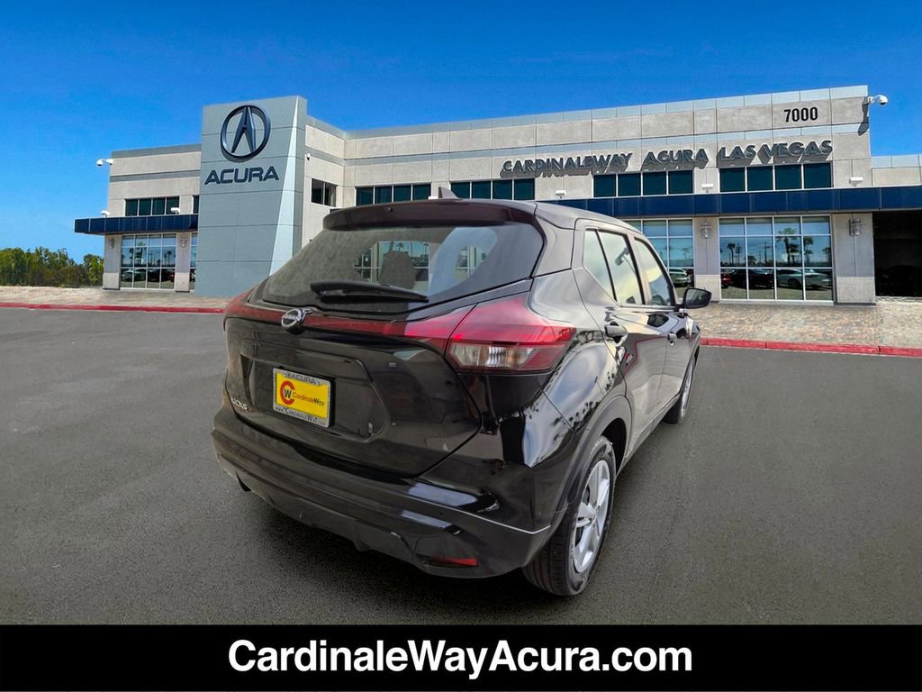 Used 2024 Nissan Kicks S FWD image 5