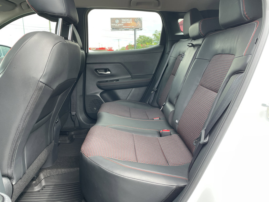 Certified 2025 Nissan Kicks SR image 19