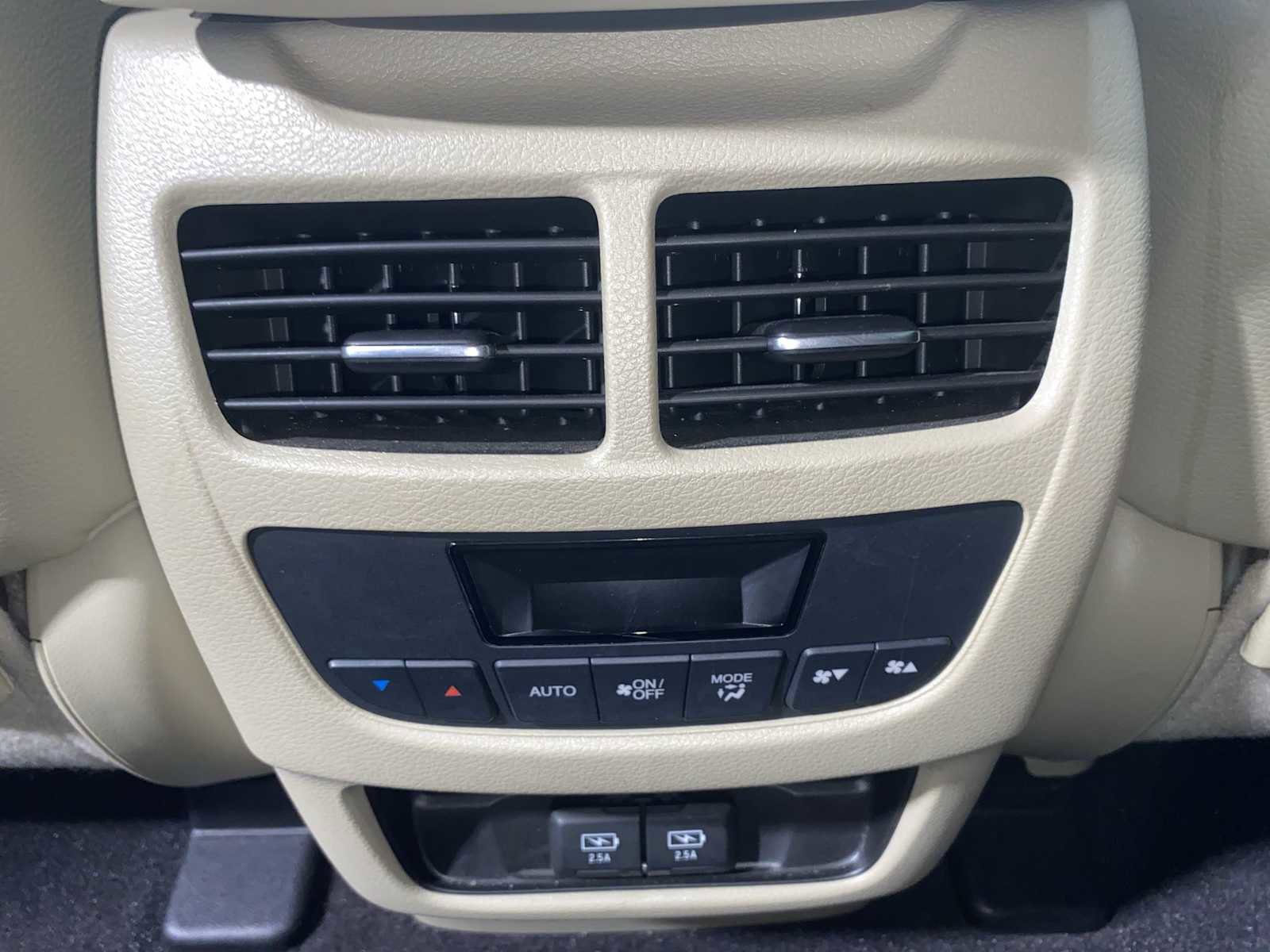 Used 2019 Acura MDX SH-AWD image 25