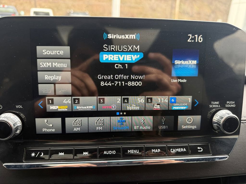 Used 2024 Mitsubishi Outlander SE Black Edition image 17