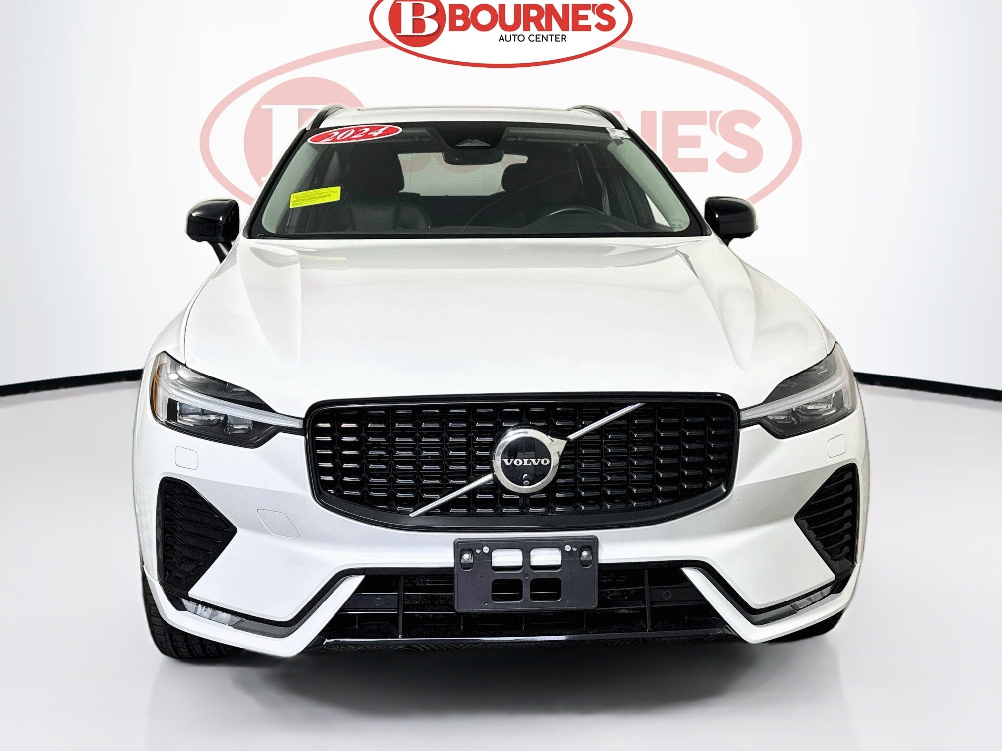 Used 2024 Volvo XC60 B5 Plus w/ Protection Package Premier AWD/4WD image 7